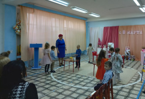 "Мамин праздник" прошел в средней группе "Мамин праздник" прошел в средней группе.