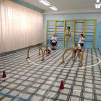 Мы со спортом крепко дружим! Мы со спортом крепко дружим!.
